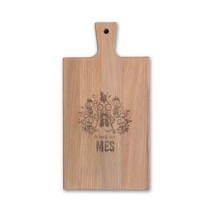 Beukenhouten borrelplank met gravure - Ze heeft een mes